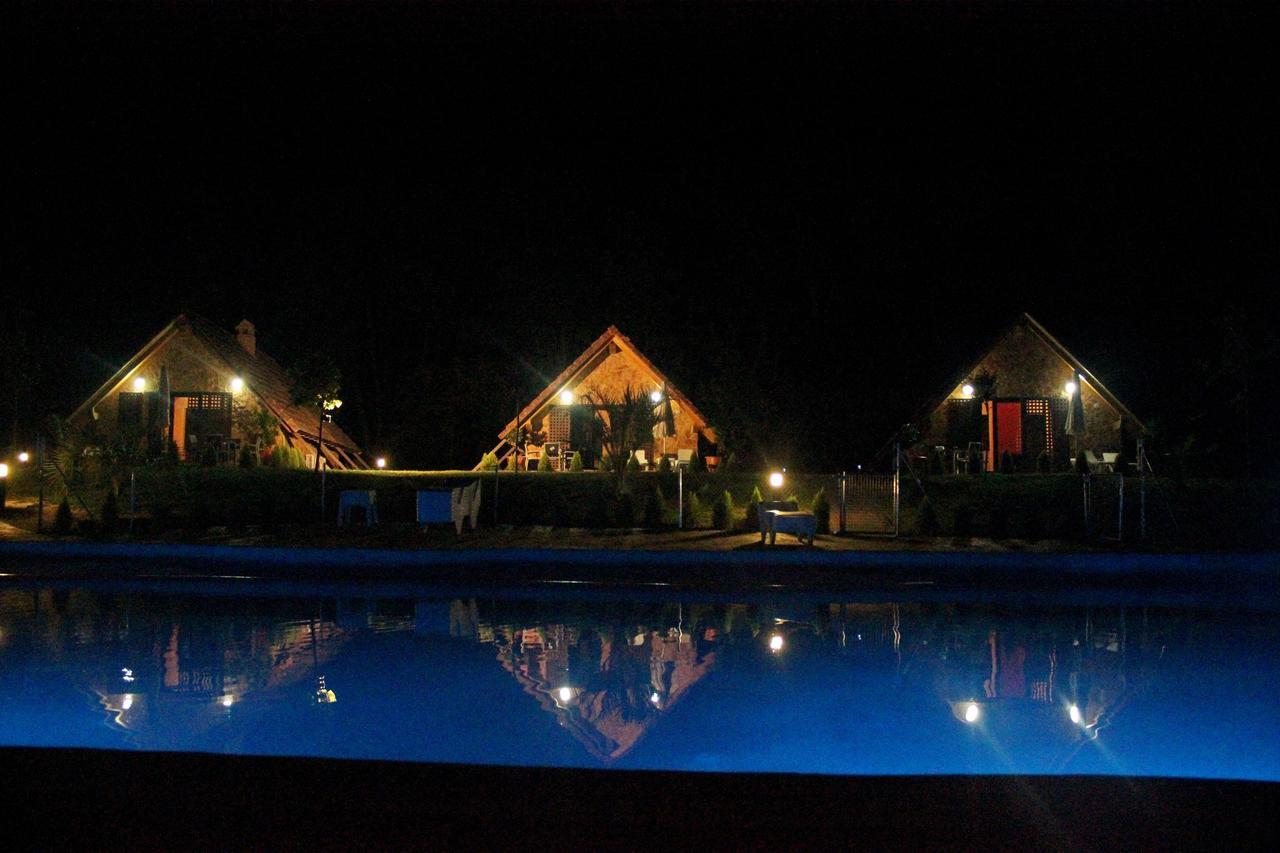 Complejo Rural La Coronilla Guest House Jarandilla de la Vera Exterior photo